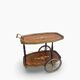 Chariot de bar en marqueterie de style Hollywood Regency italien présente des motifs floraux complexes.
