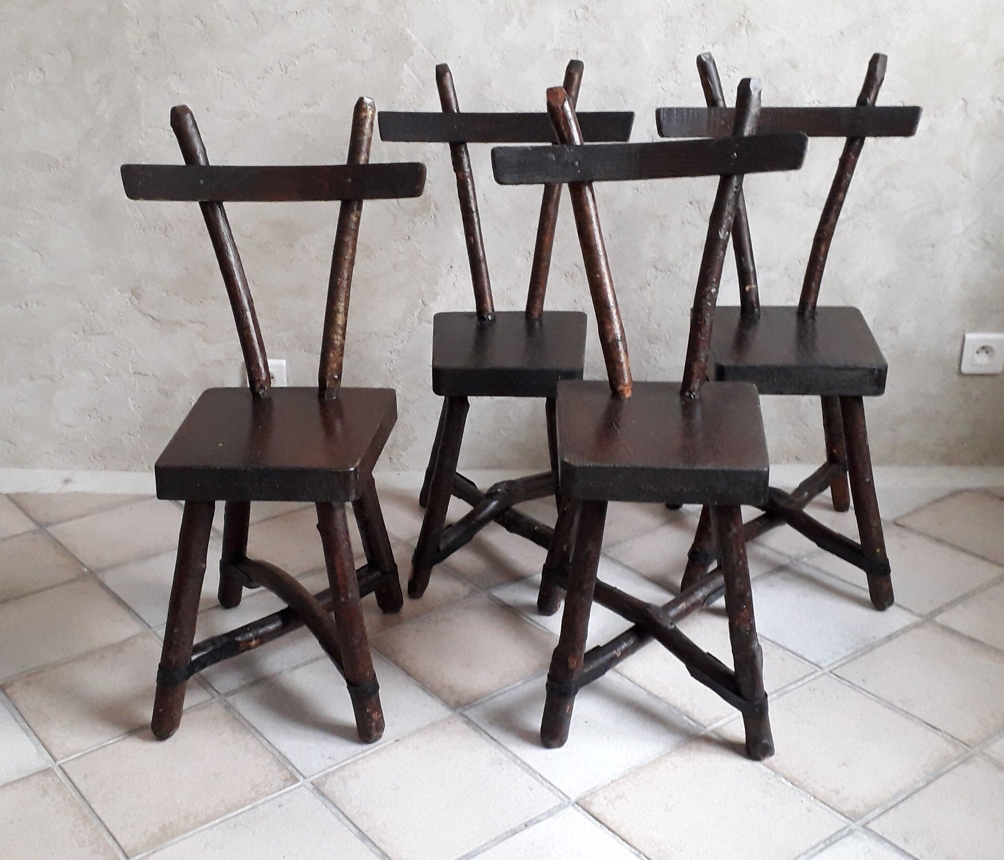 Paire de chaises brutalistes