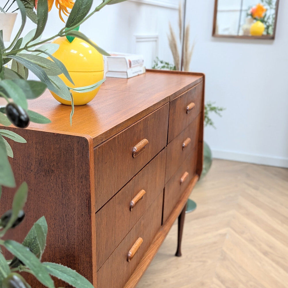 Commode avec coiffeuse intégrée