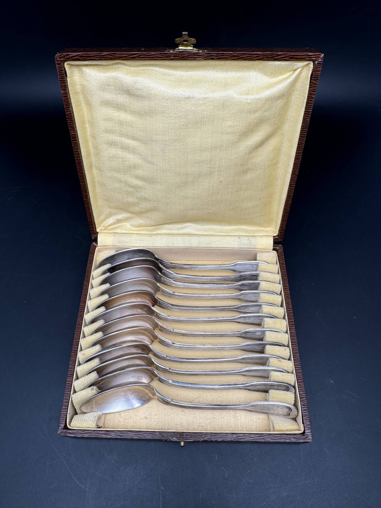 White metal (silverware) dessert spoons in original box – 1224b8
