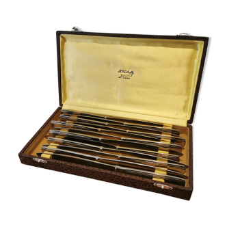 Ménagère de couteaux