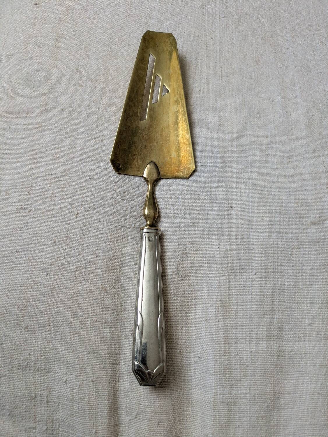 Art Deco silver-plated and vermeil cake server