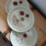 3 old Sarreguemines flat plates
