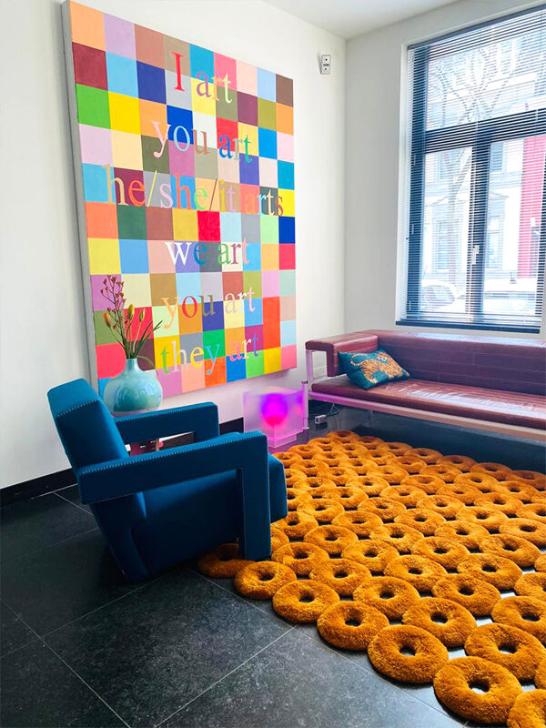 Tapisserie en forme de donut au design hollandais Sabine Marcellis