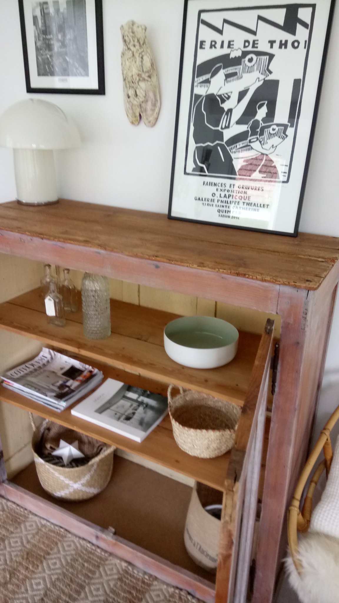 Old showcase / dresser