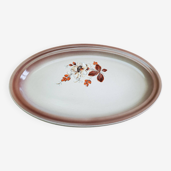 Saint Amand earthenware serving dish, eglantine model