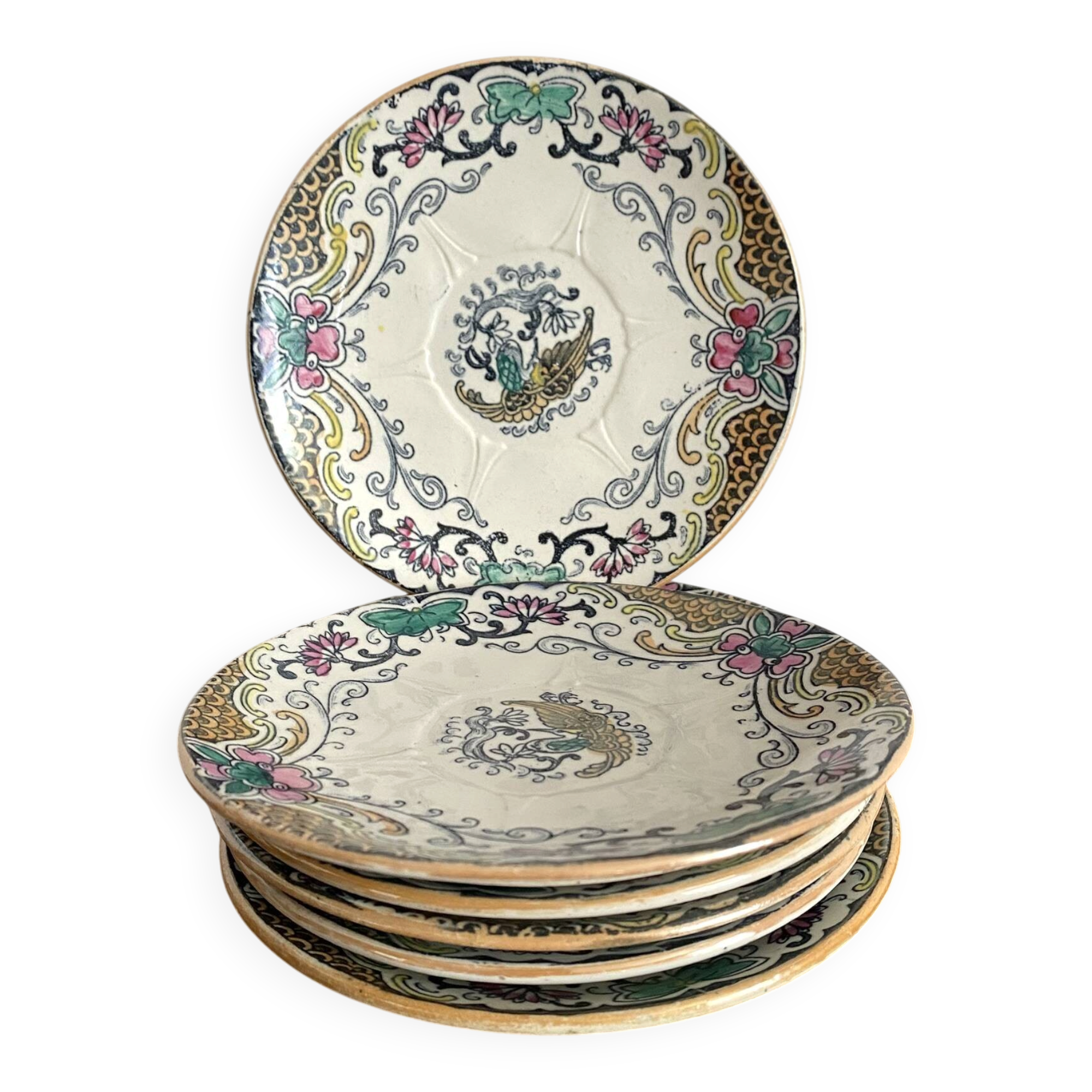 Assiettes en terre de fer polychrome Longwy modèle "chinois"