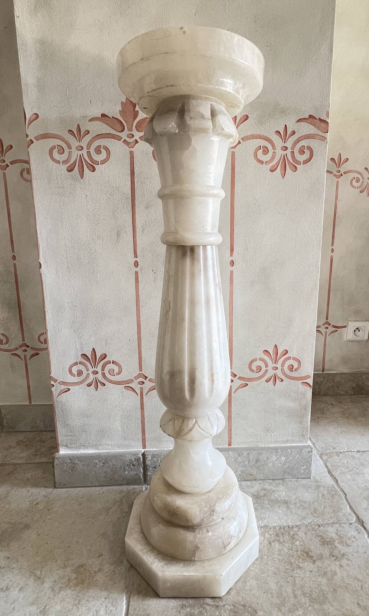 Sellette, colonne en albâtre