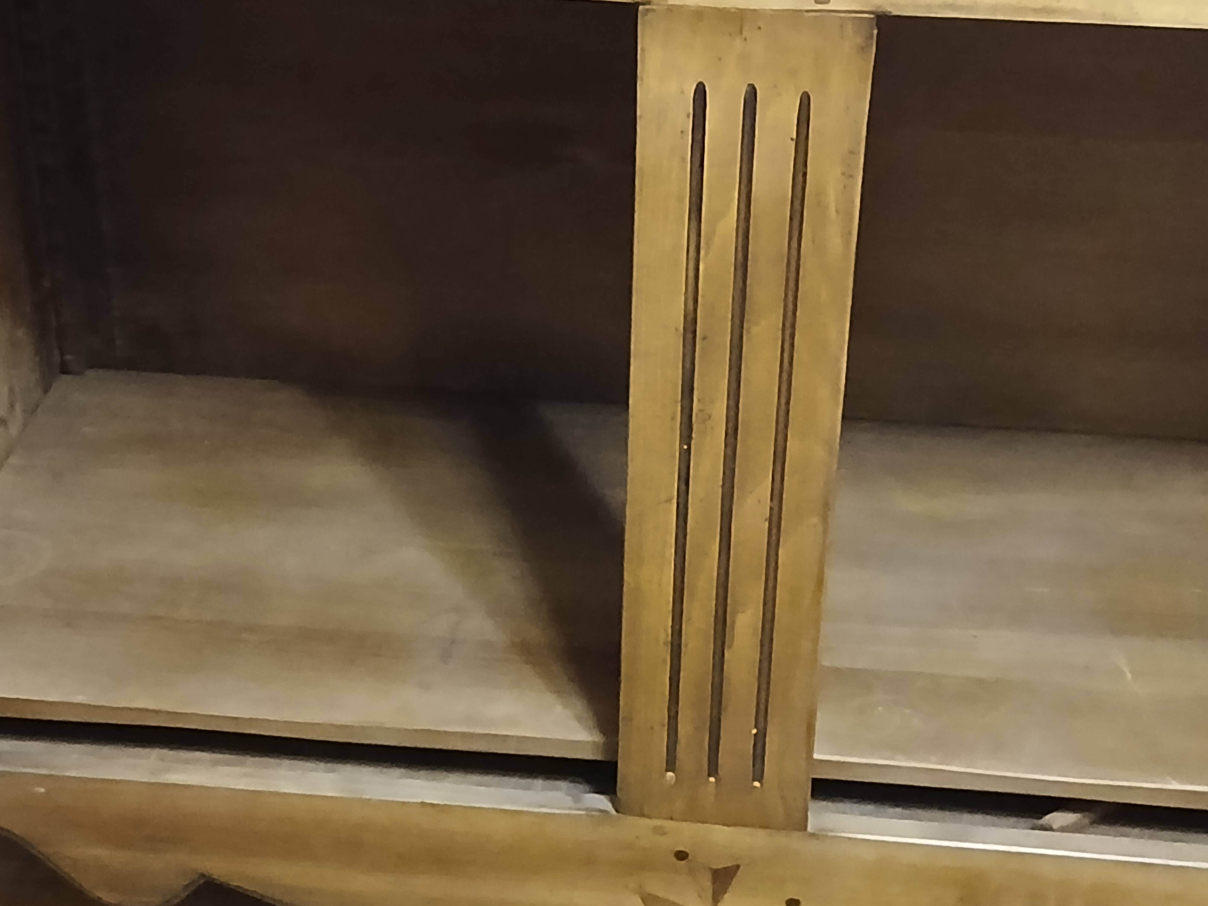 Antique Vendée dresser in solid elm by artisan Chaillou Hermouet.