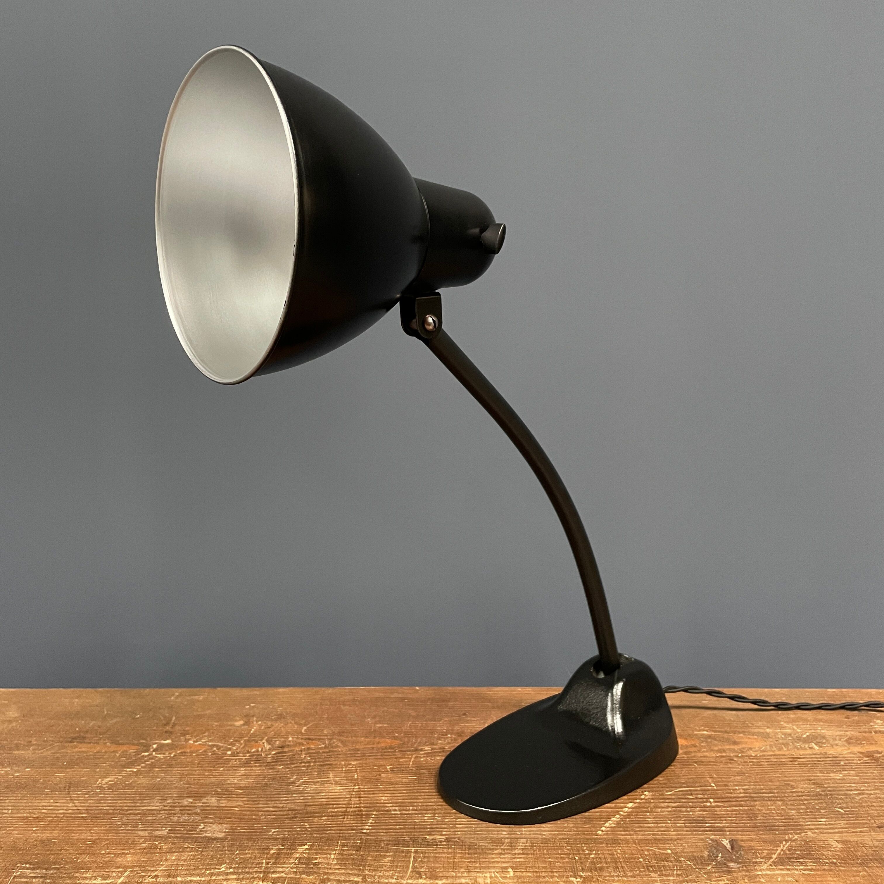 Black Bauhaus Siemens desk lamp model L299 from the 1930s