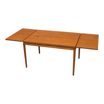 Vintage extendable teak dining table – Scandinavian design