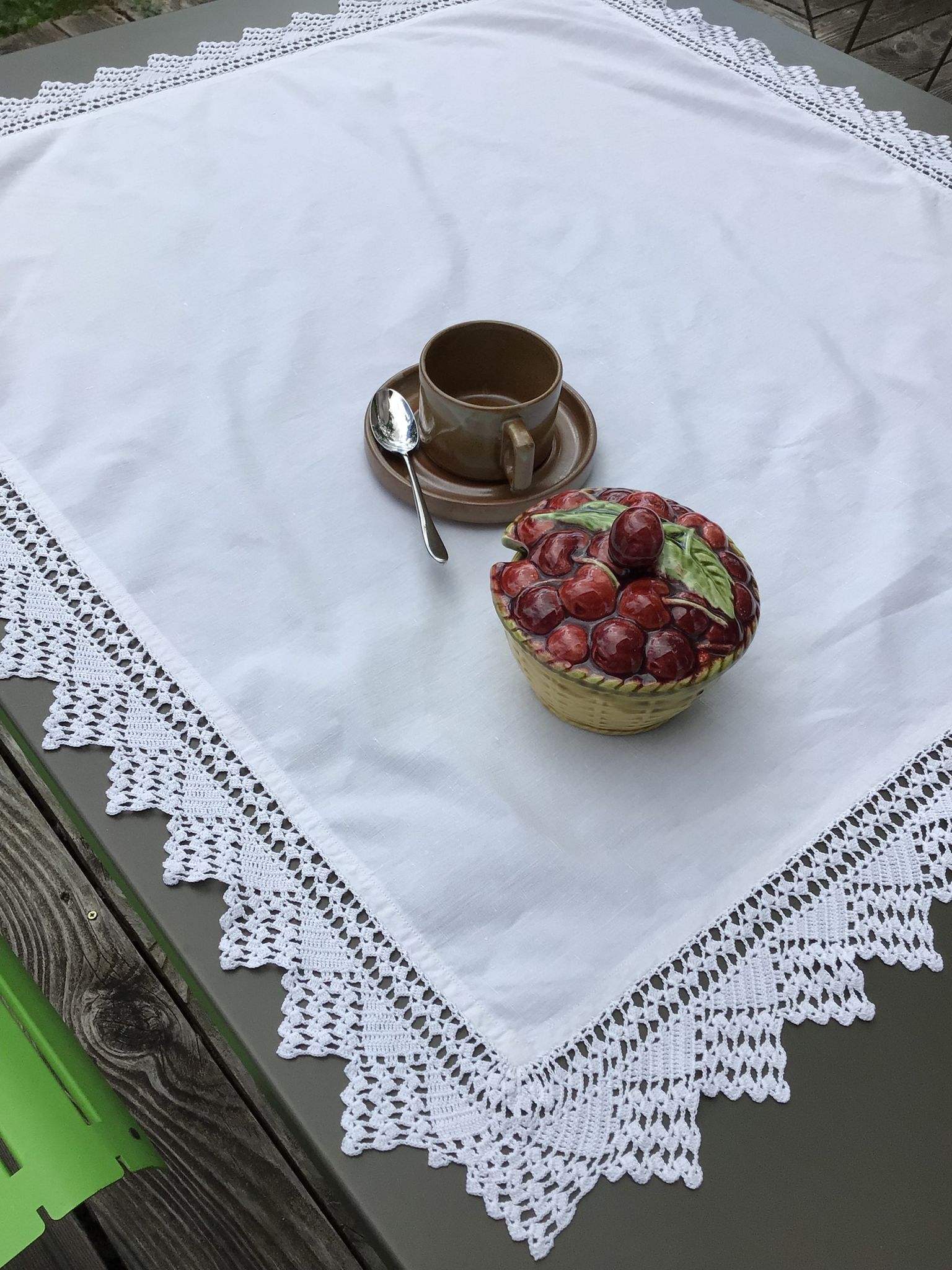 Nappe métis  bord crocheté main 84cm x 91cm