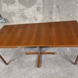 Scandinavian vintage telescopic extendable teak table 1970