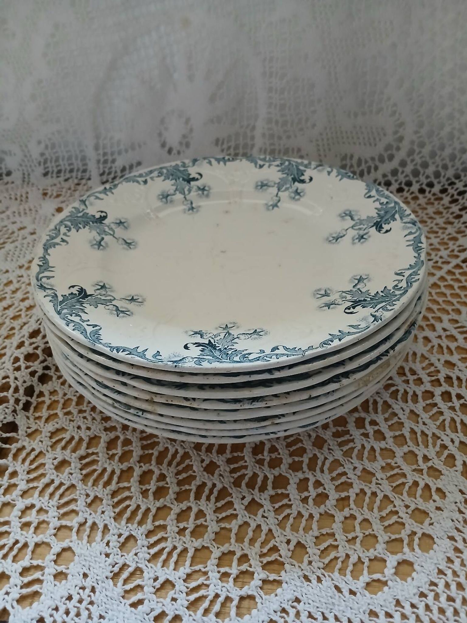 Longwy iron earth dinnerware set