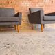 Paire de fauteuils club 70"