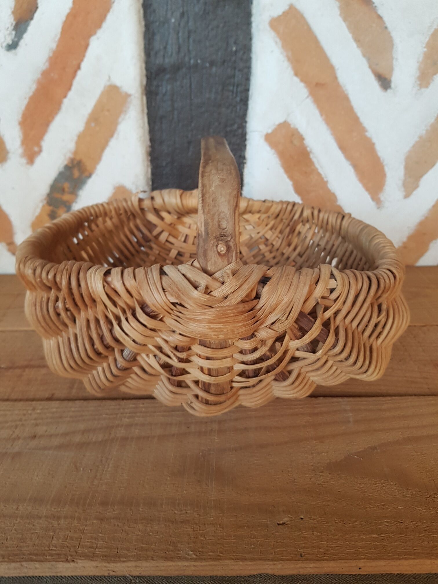 Artisanal wicker basket Auvergne