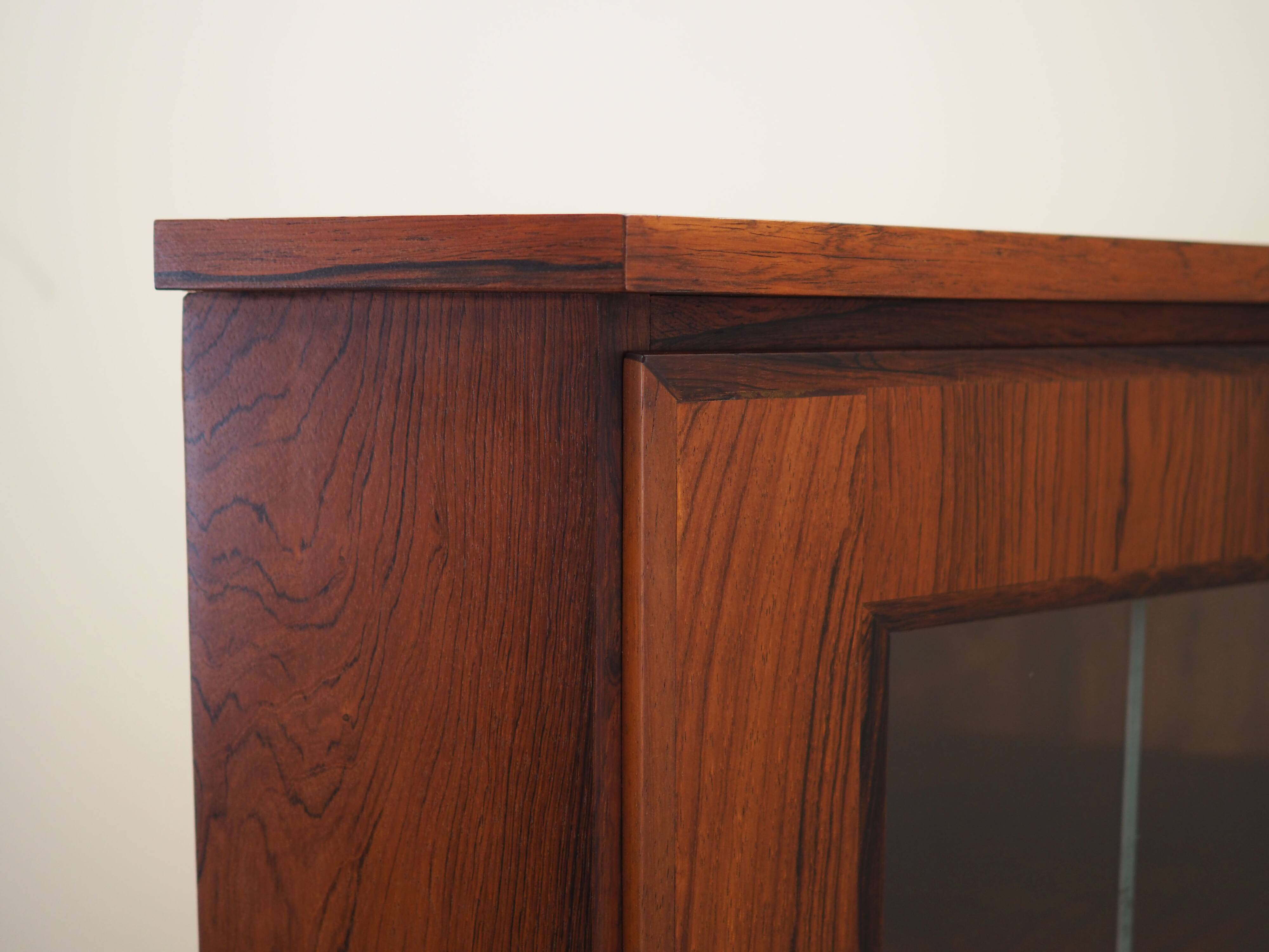 Rosewood showcase, Danish design, 1970s, production: Denmark