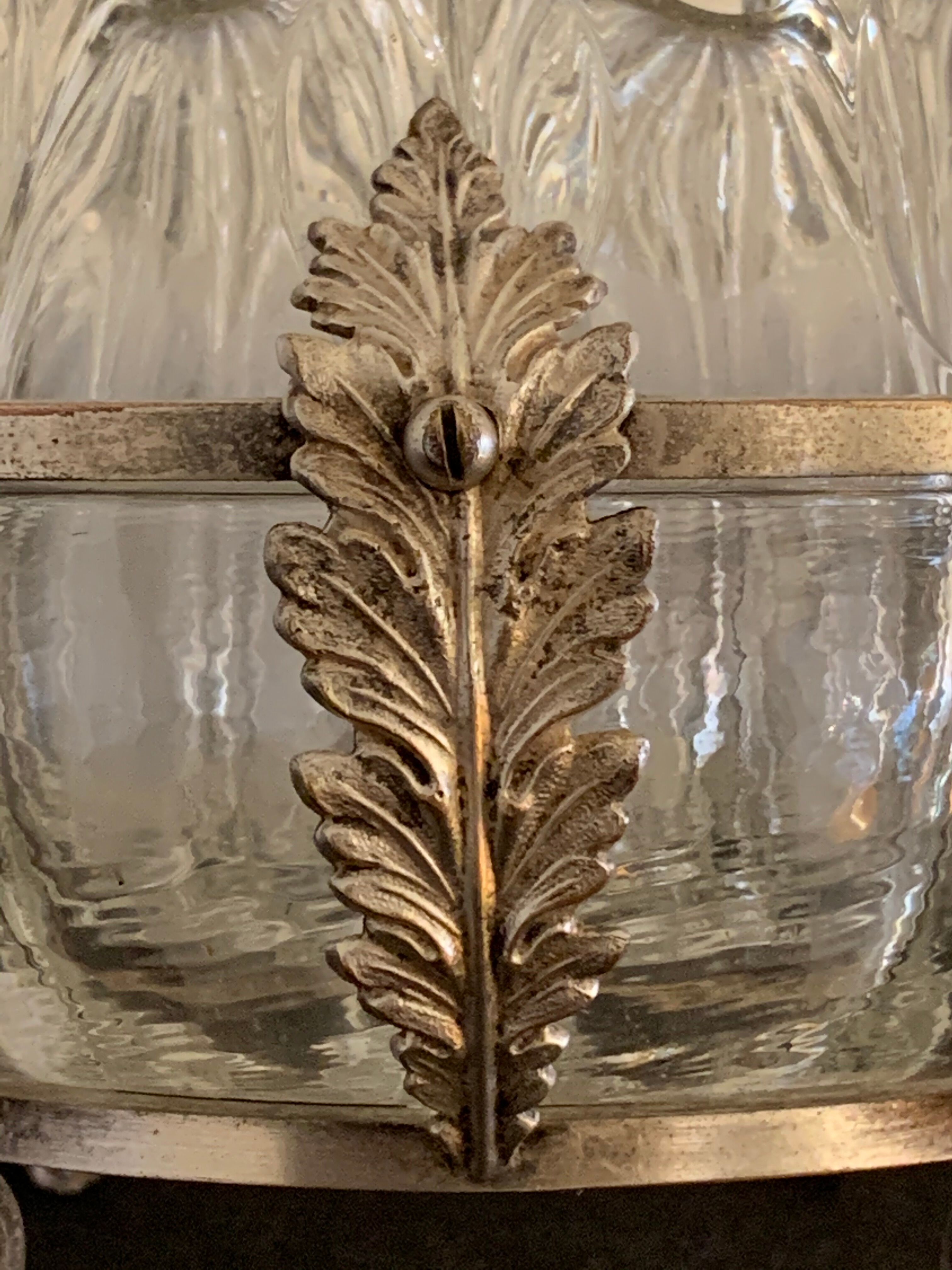 Reims glass flower spade with silver metal footing