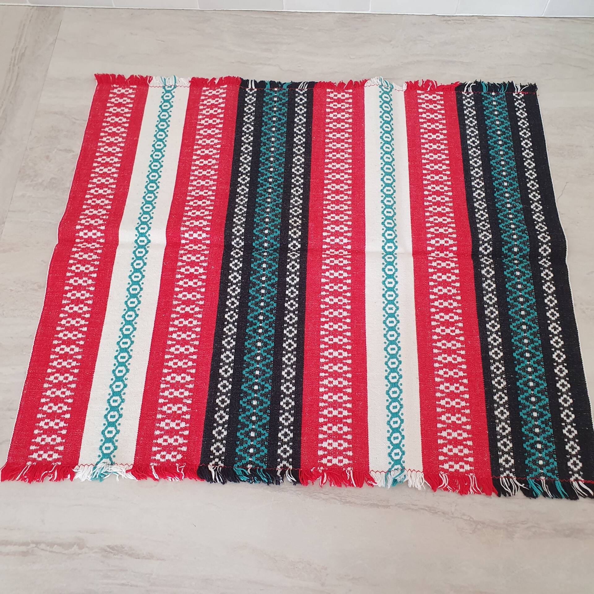 Set of 6 Catalan fabric napkins 48 x 42 cm red black green white
