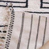 Contemporary Black and White Rug - 291 x 214 cm