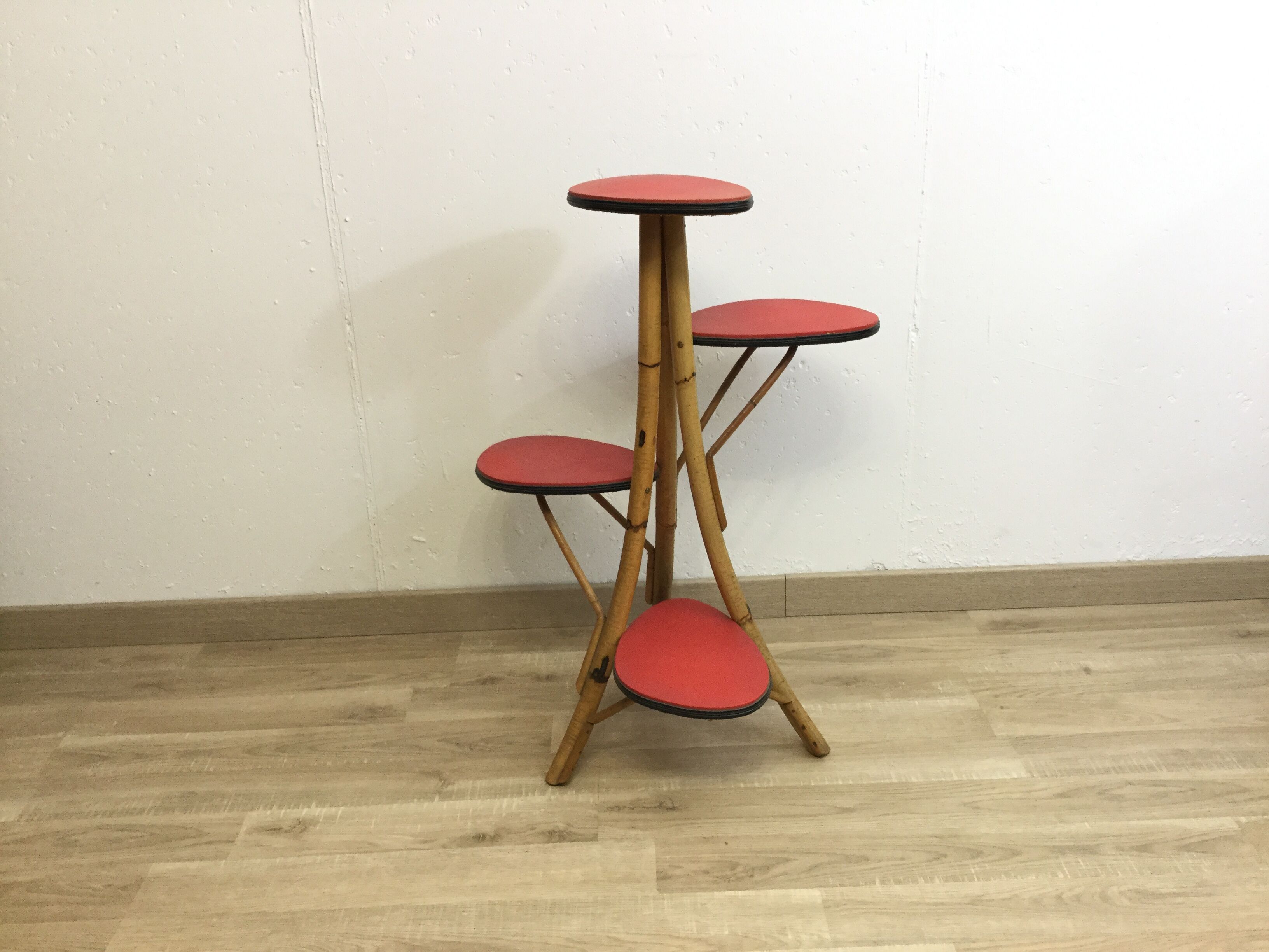 Door red vintage bamboo plant