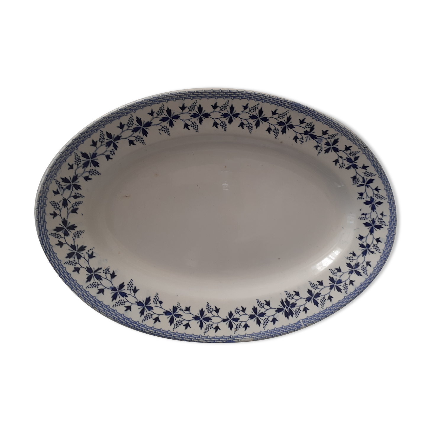 Oval dish moulin des loups and hamage blueberries blue flower