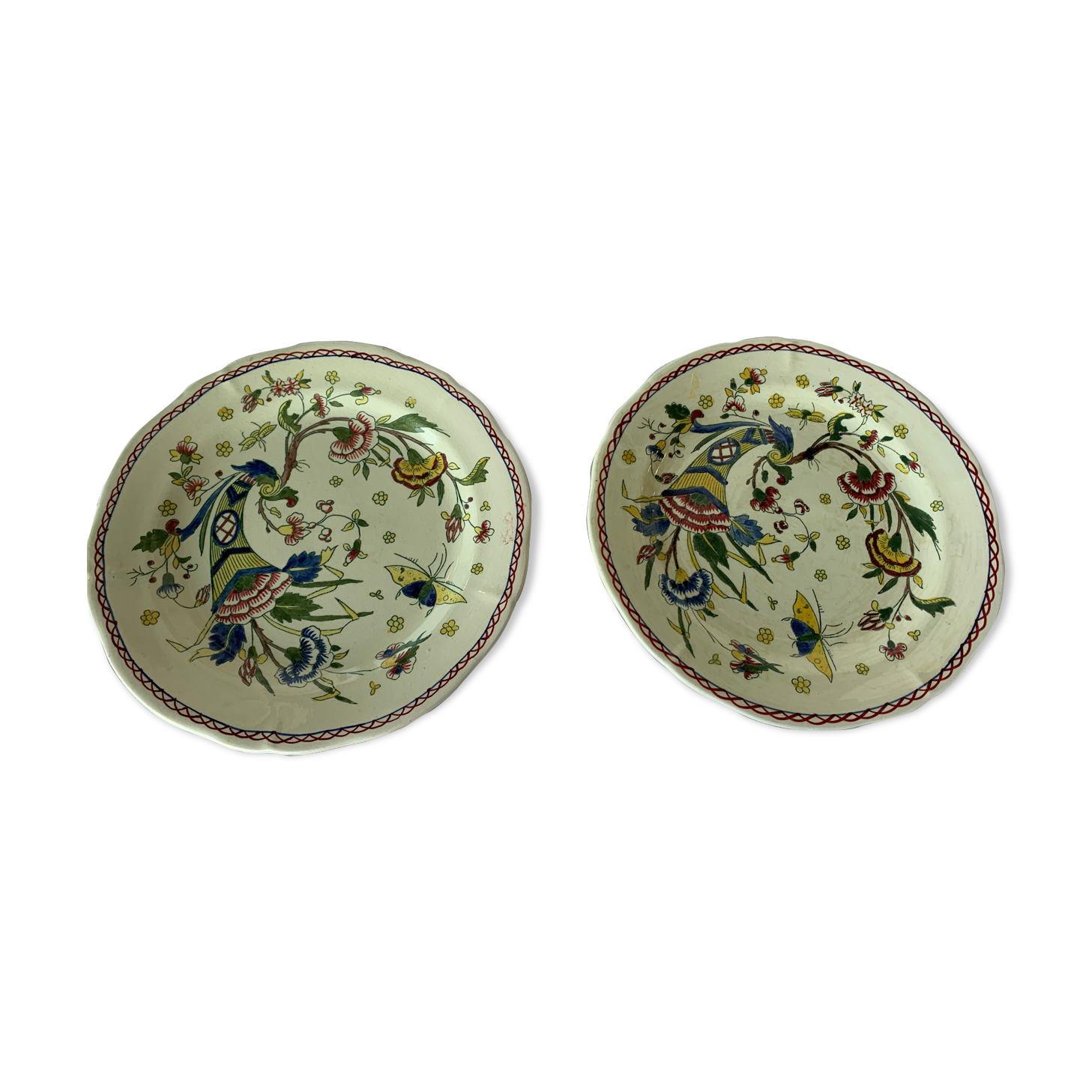 Pair of gien porcelain plates