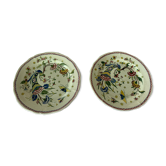 Paire d’assiettes en porcelaine de gien