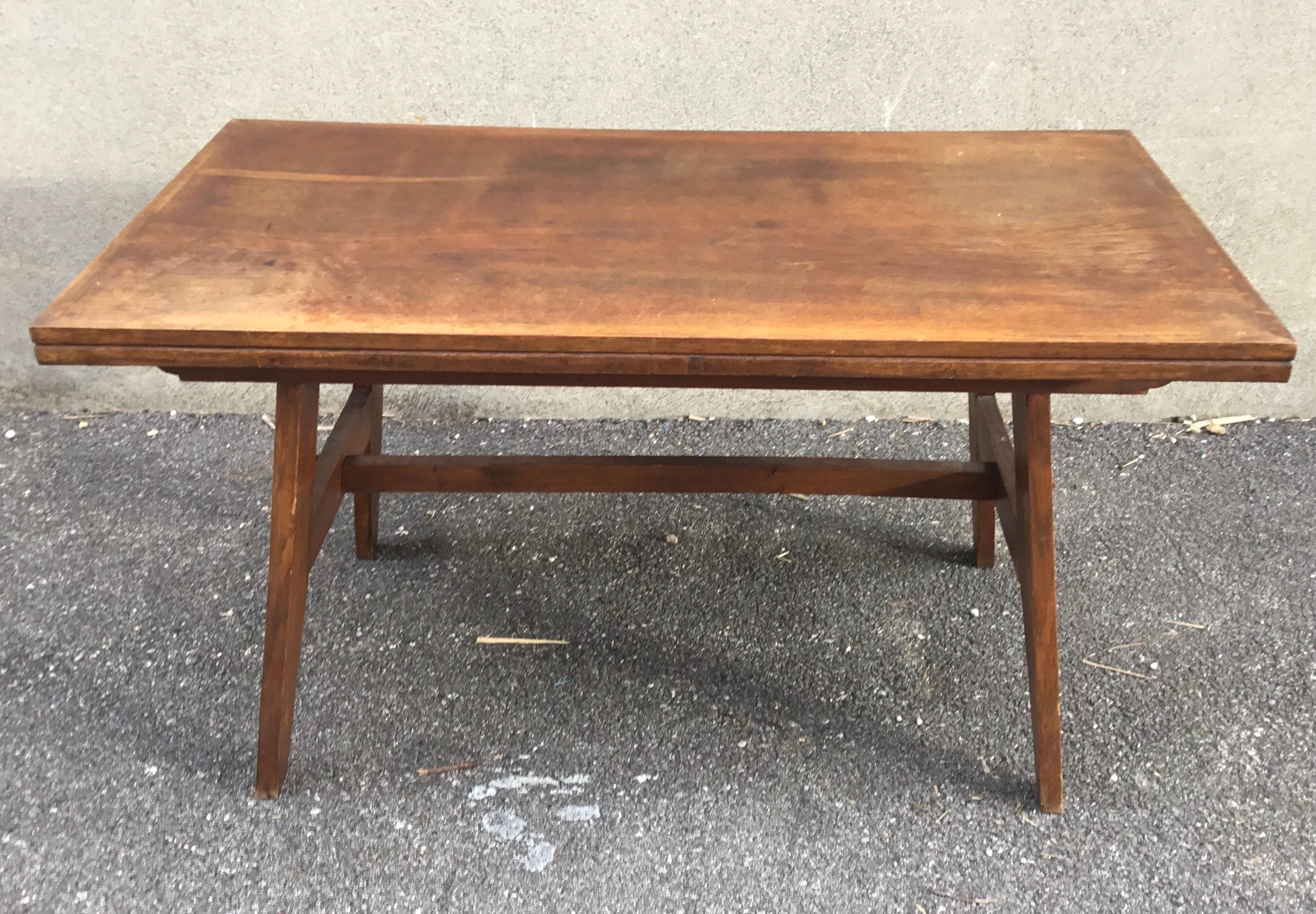 Table René Gabriel