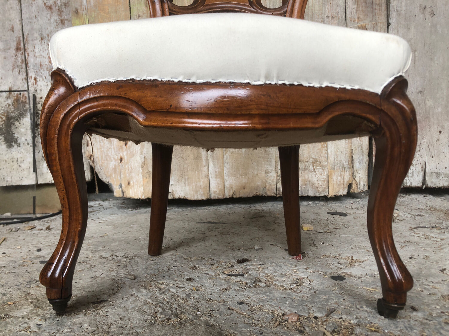 Louis XV style chair in cherry wood and fabric