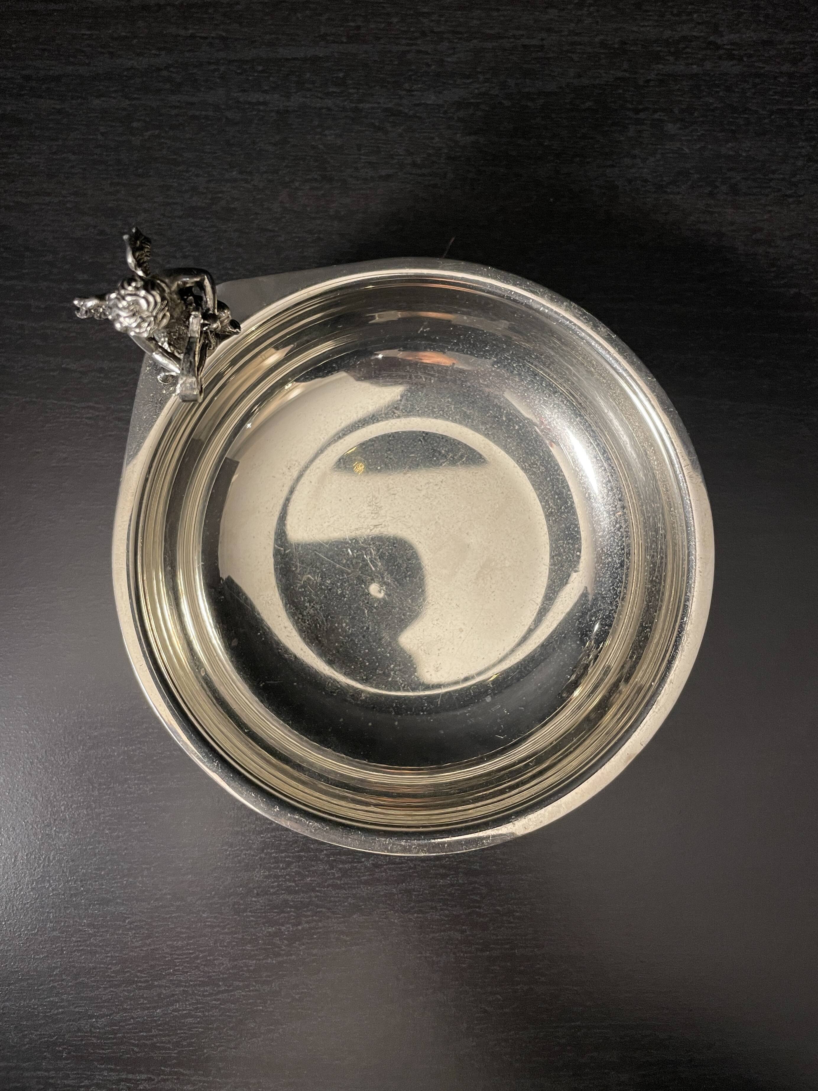 Angel pocket emptier