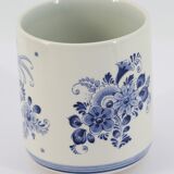 Delft ceramic pot