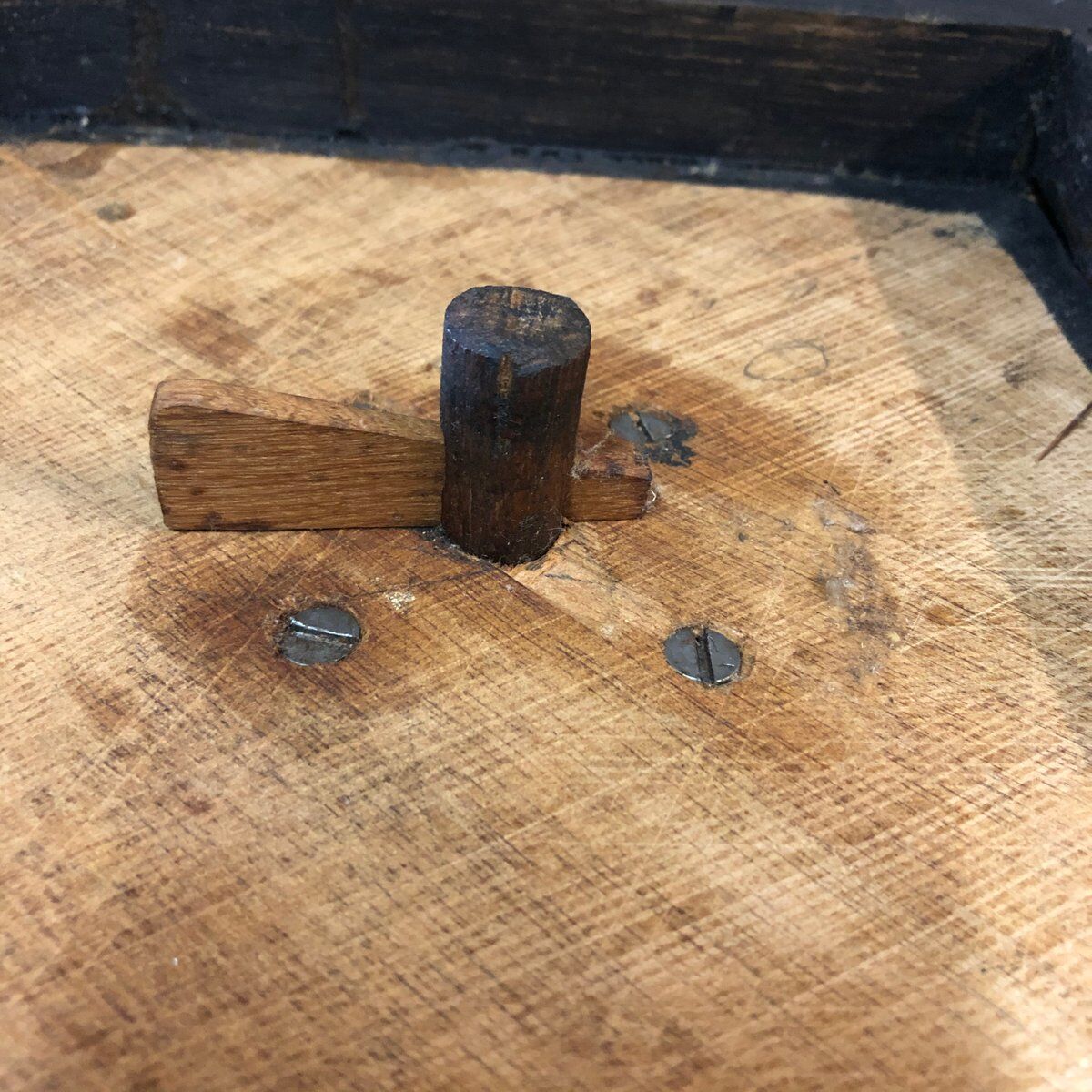 Art deco side table in rosewood 1940s