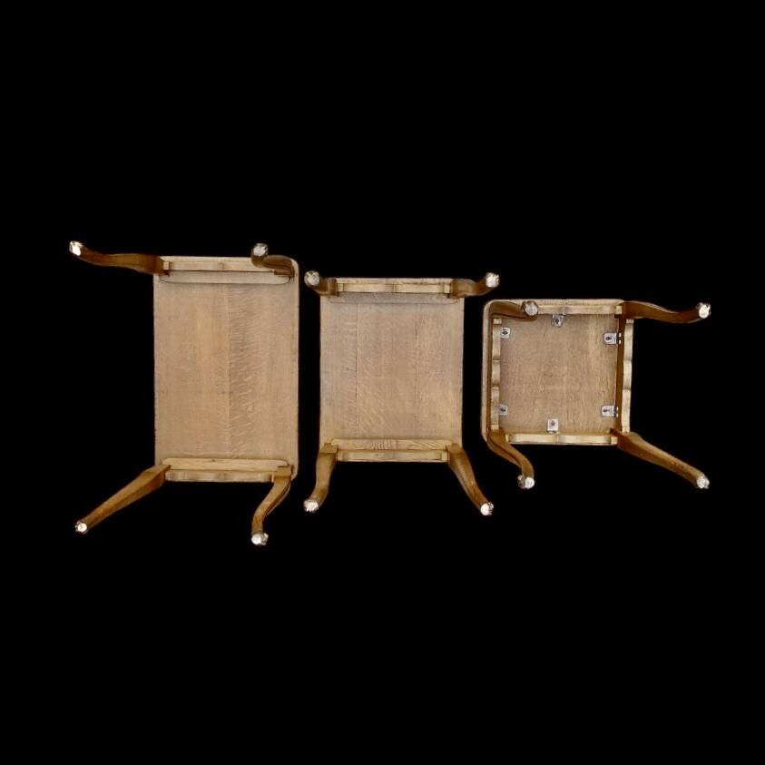 Set of three antique nesting tables in solid oak – cabriole legs