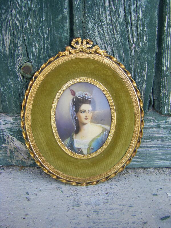 Portrait médaillon miniature