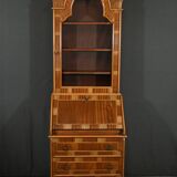 Scriban Showcase in Blond Mahogany, England – 1960