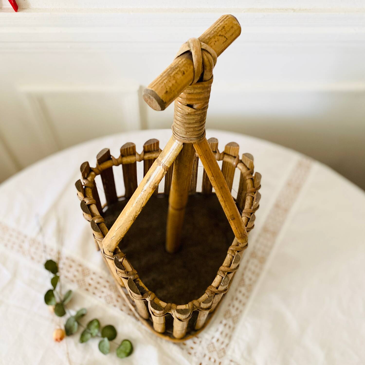 Bamboo rattan bottle holder