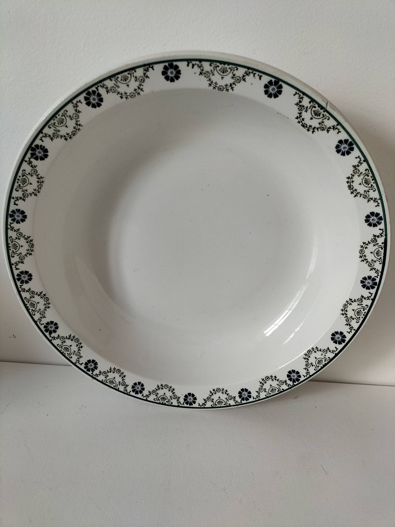 Plat creux Saint Amandinoise modèle 6502
