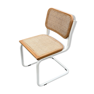 Chaise Cesca modèle b32 en blanc et bois par Marcel Breuer