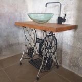 Singer washbasin cabinet