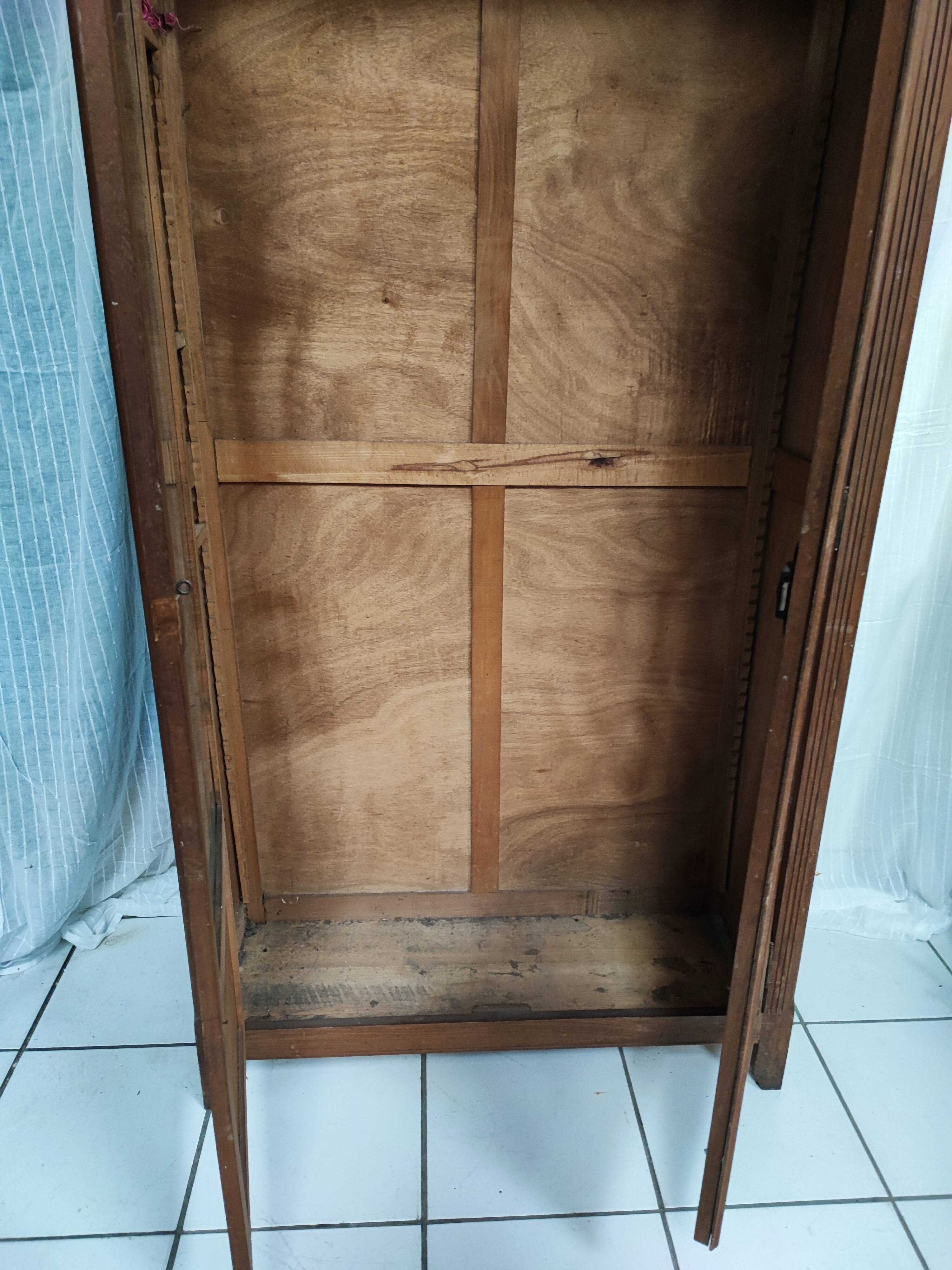 Parisian glazed wardrobe to retype