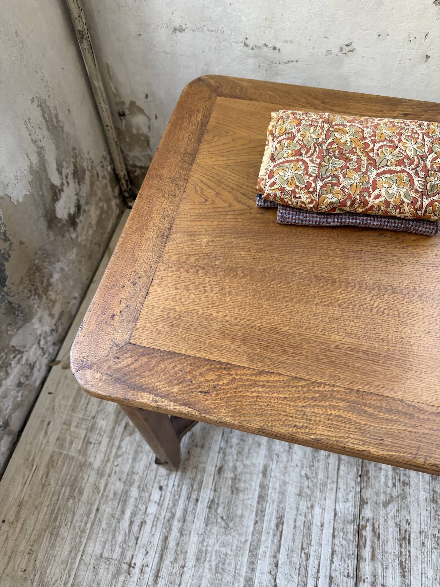 Desk - work table for a draper 1900 150cm