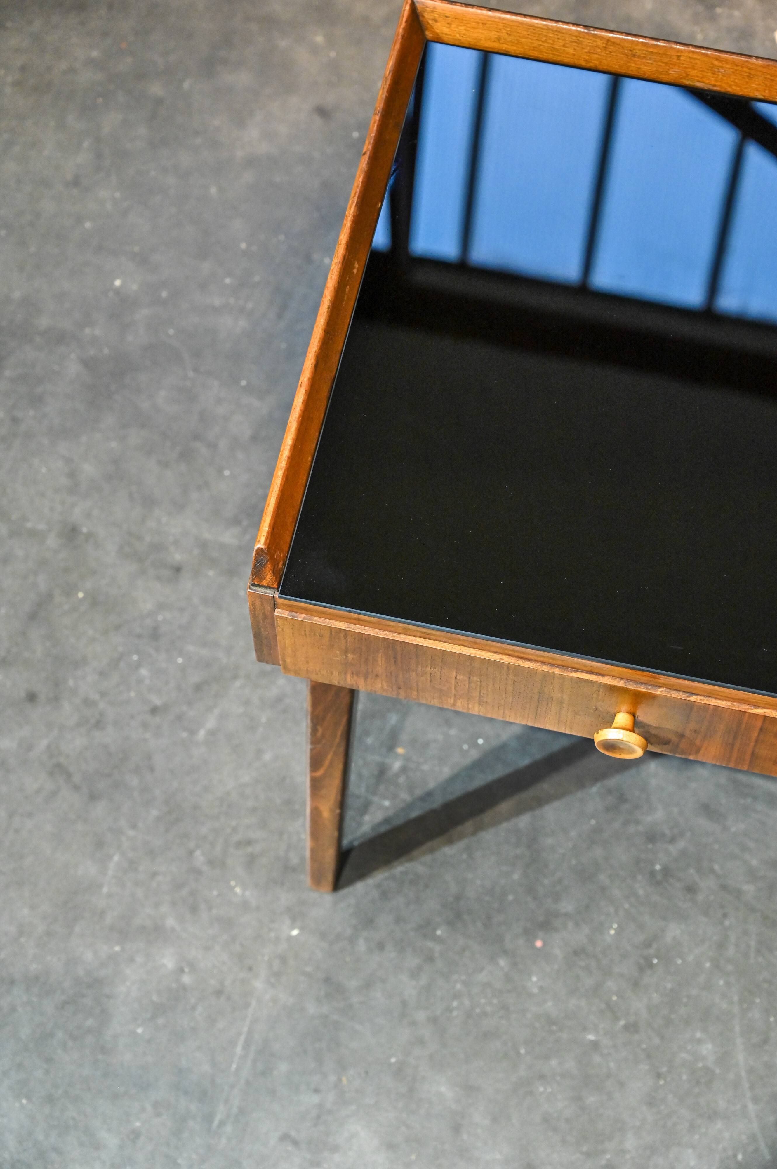 Console table by Interier Praha