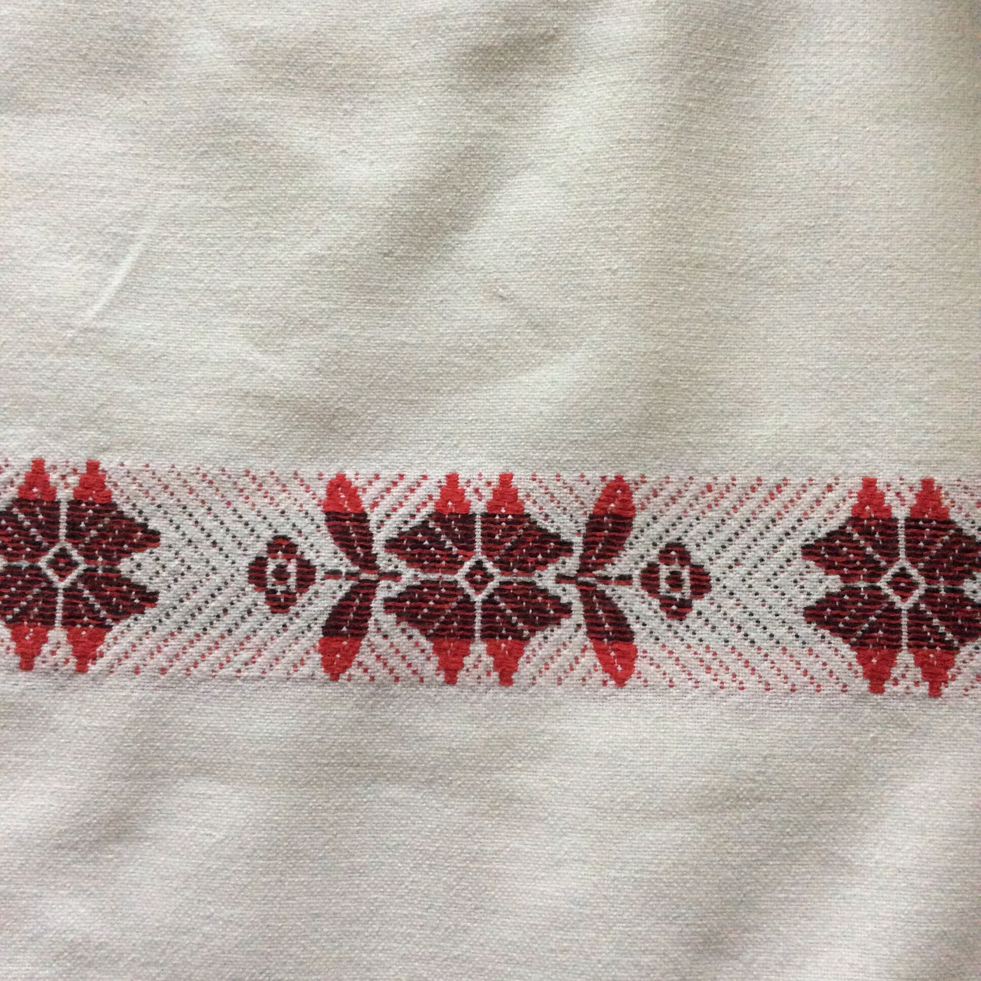 Rectangular tablecloth and its 18 towels - vintage Basque linen