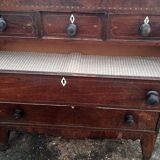 Chest of drawers