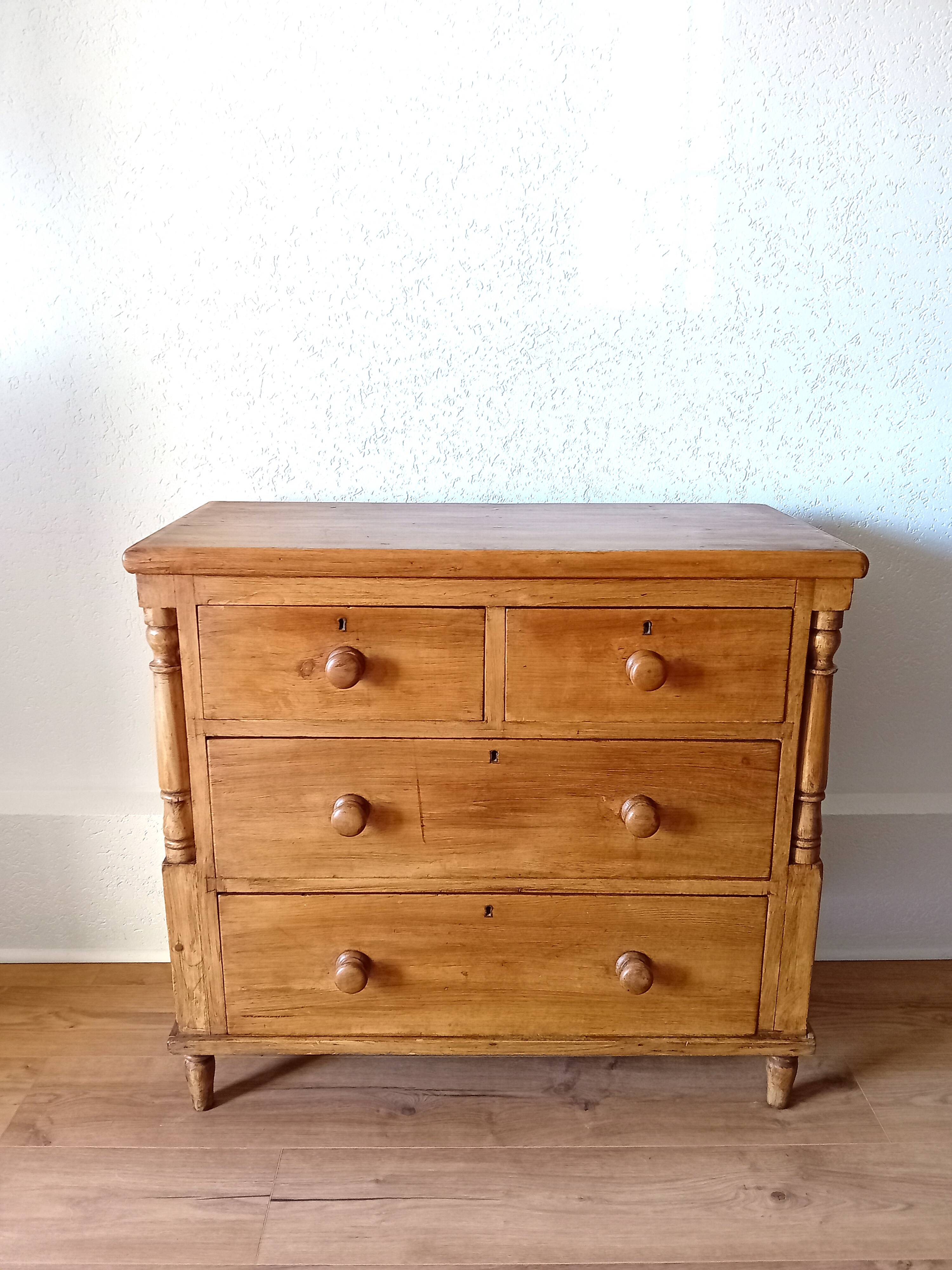 Commode anglaise