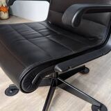 Richard Sapper armchair published by Knoll
