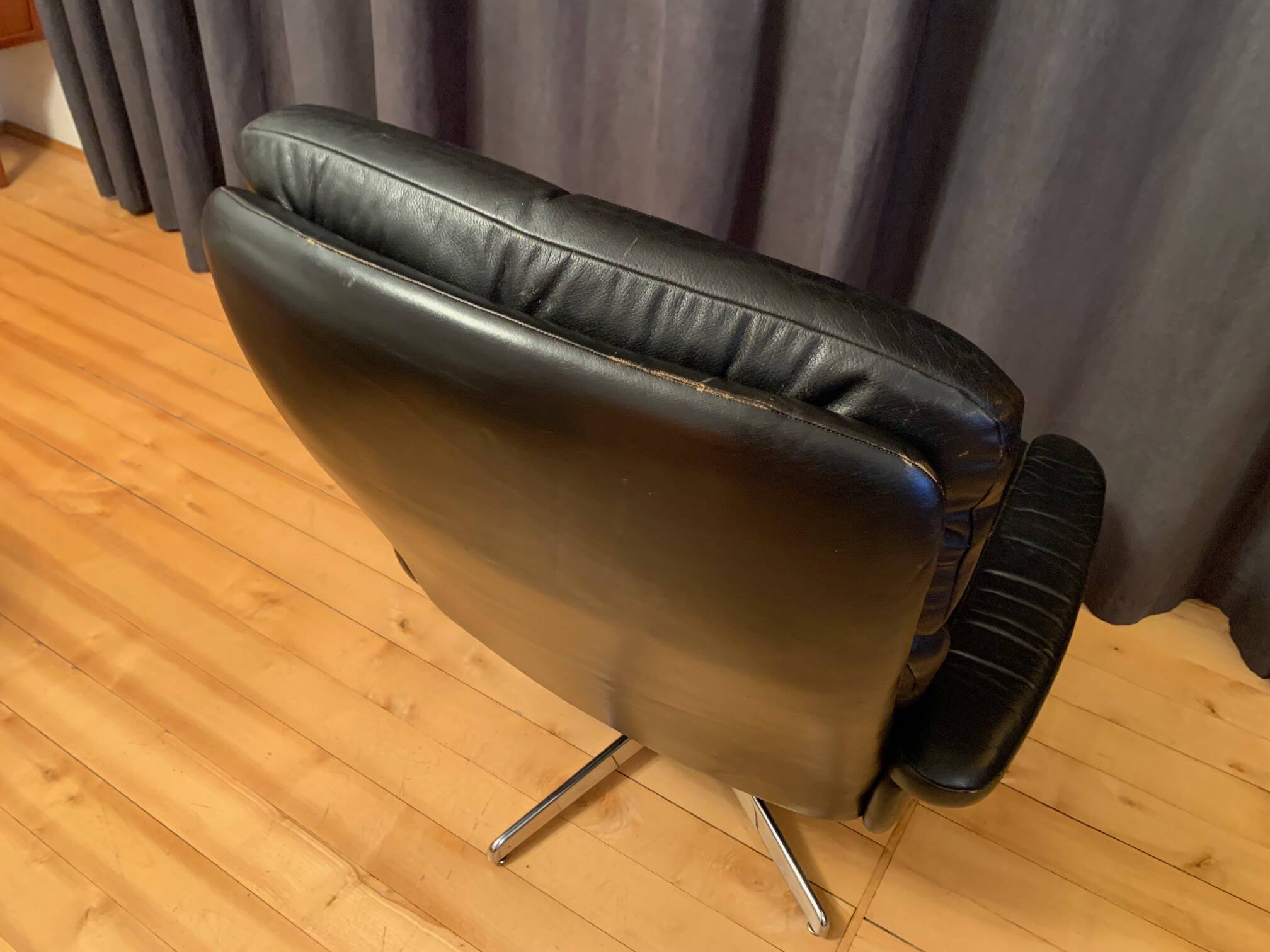 Leather swivel armchair, Denmark, 1960s