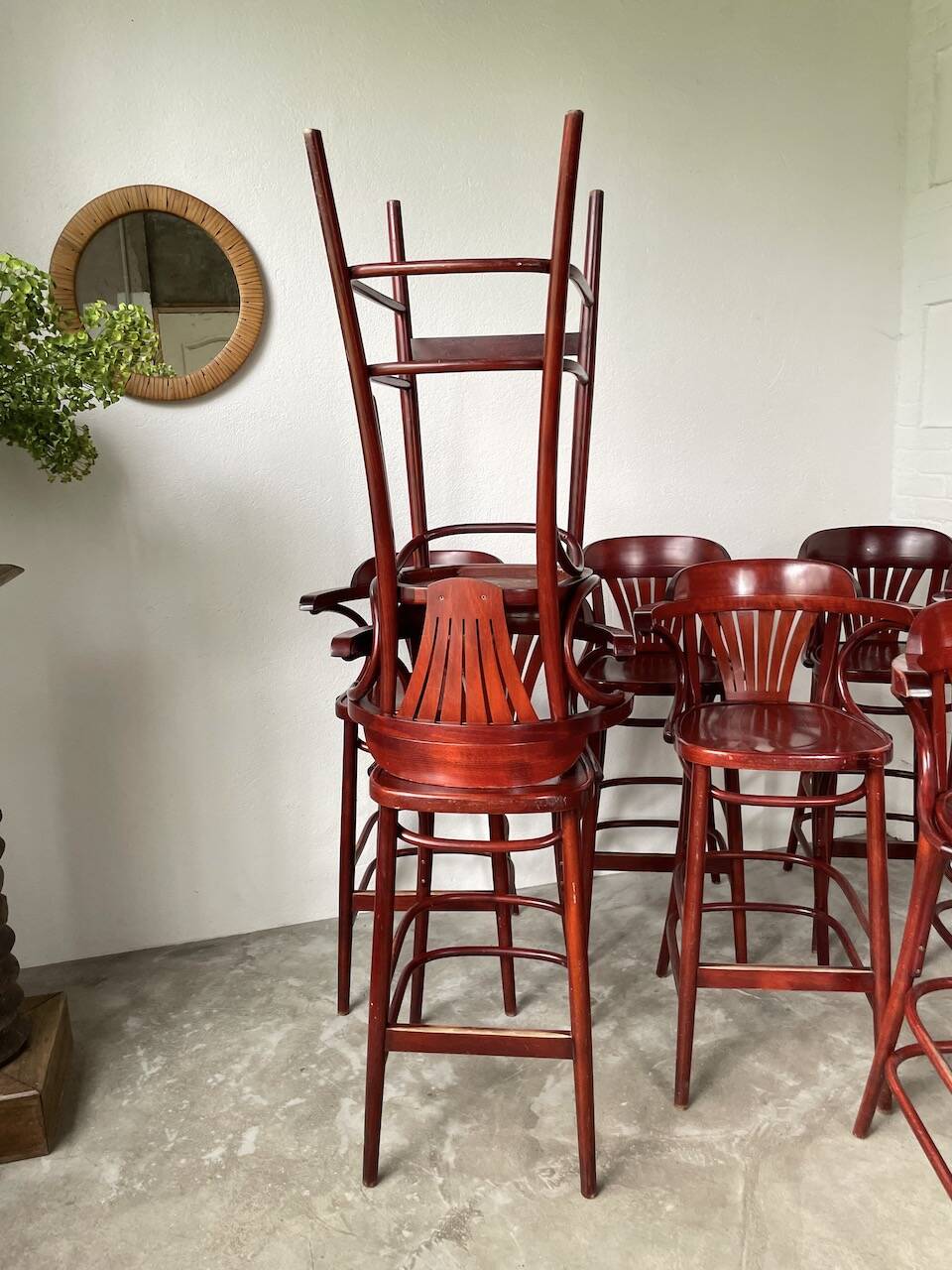 Set of 8 high bistro stools