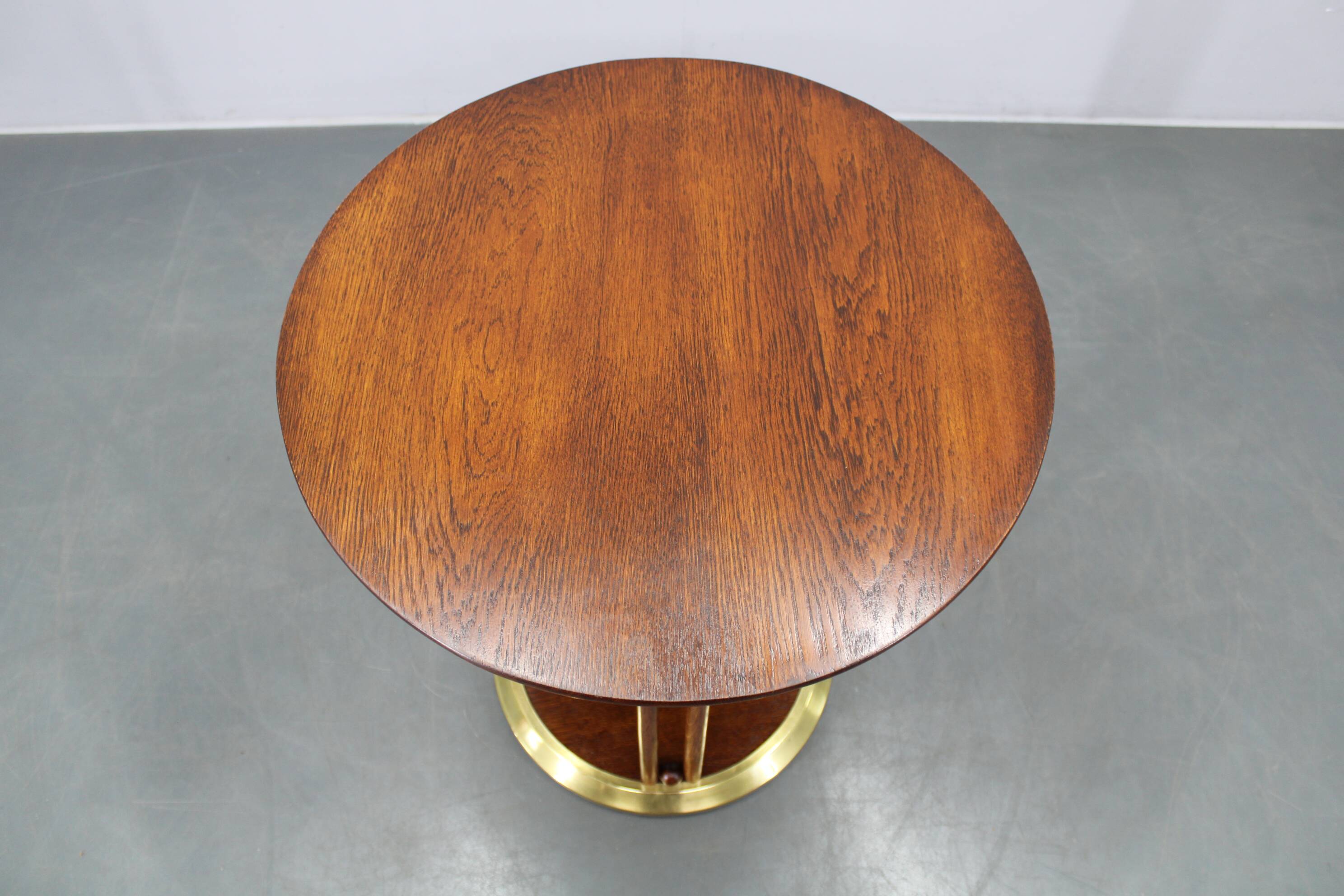 Vienna Secession coffee table in oak and brass, Czechoslovakia, 1920s.